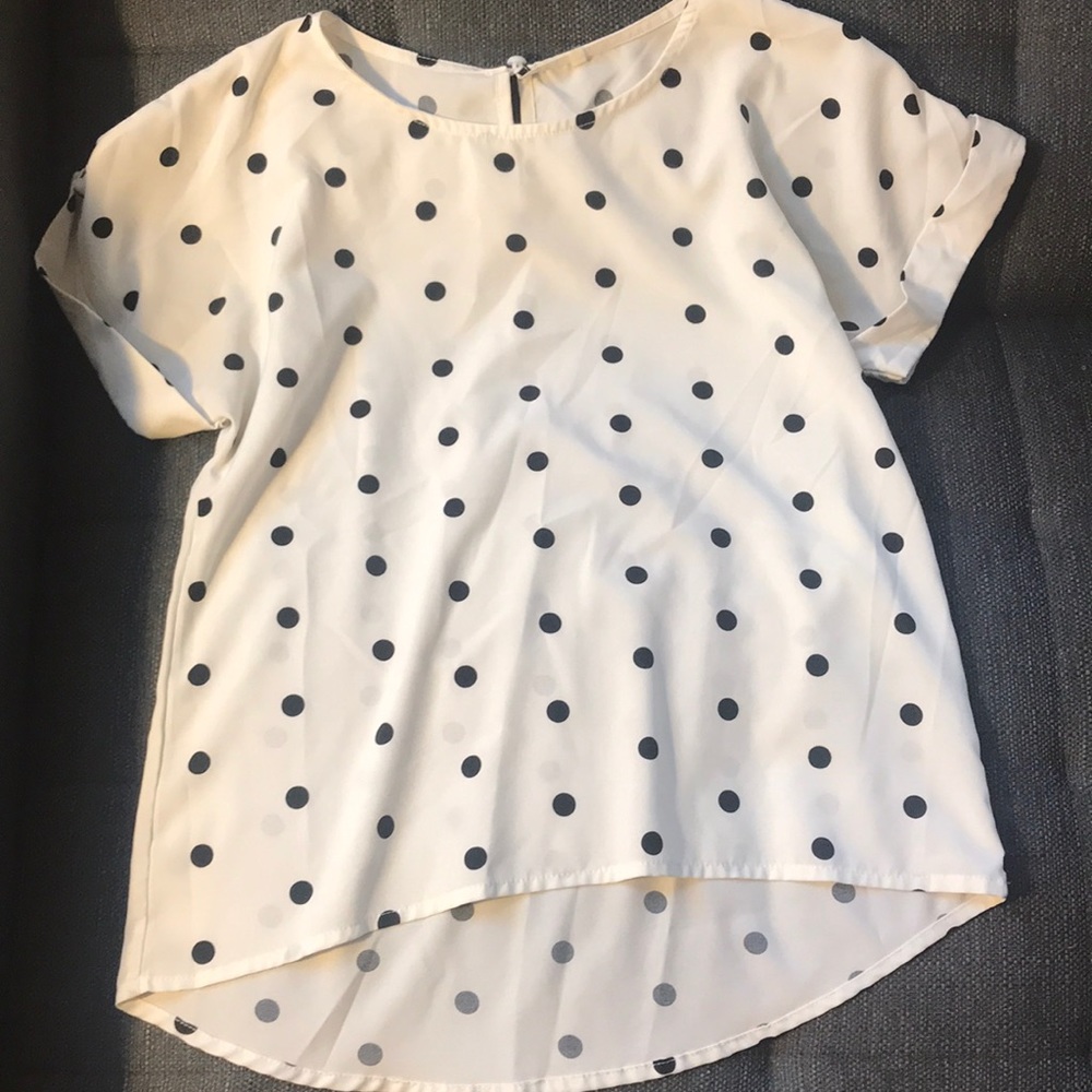 Short sleeve blouse black and white